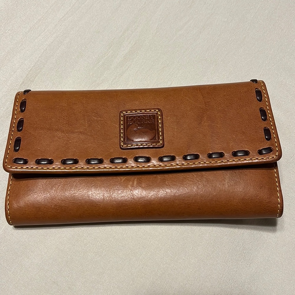 Dooney & Bourke leather wallet.